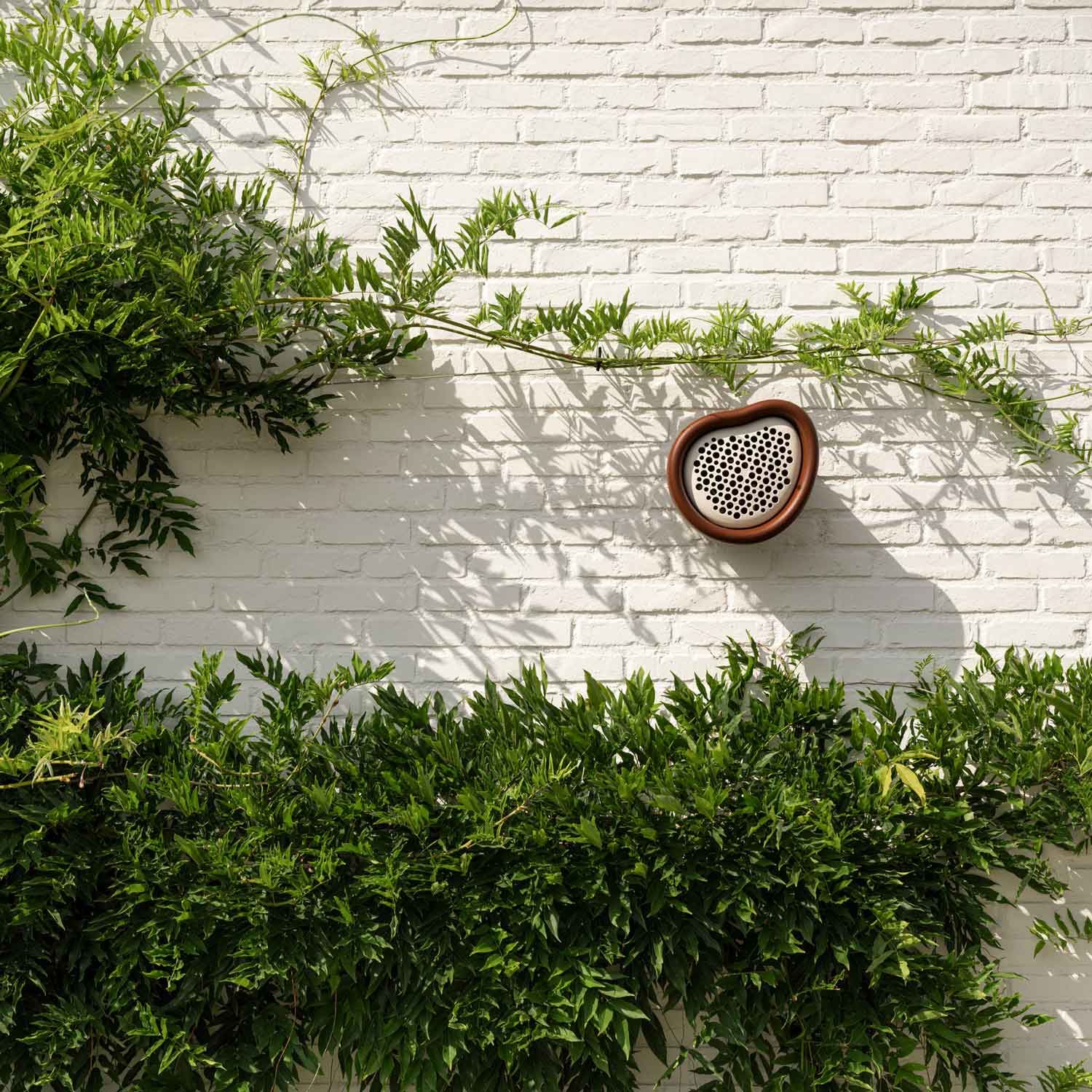 organic bee hotel 25 chestnut brown