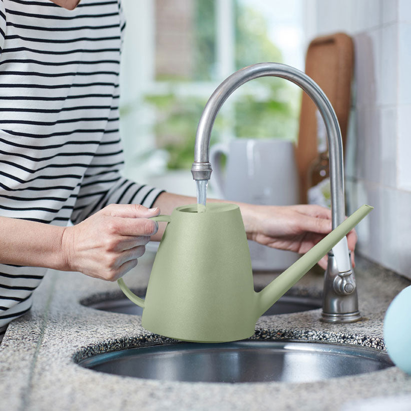 brussels watering can 1.8l sorbet green