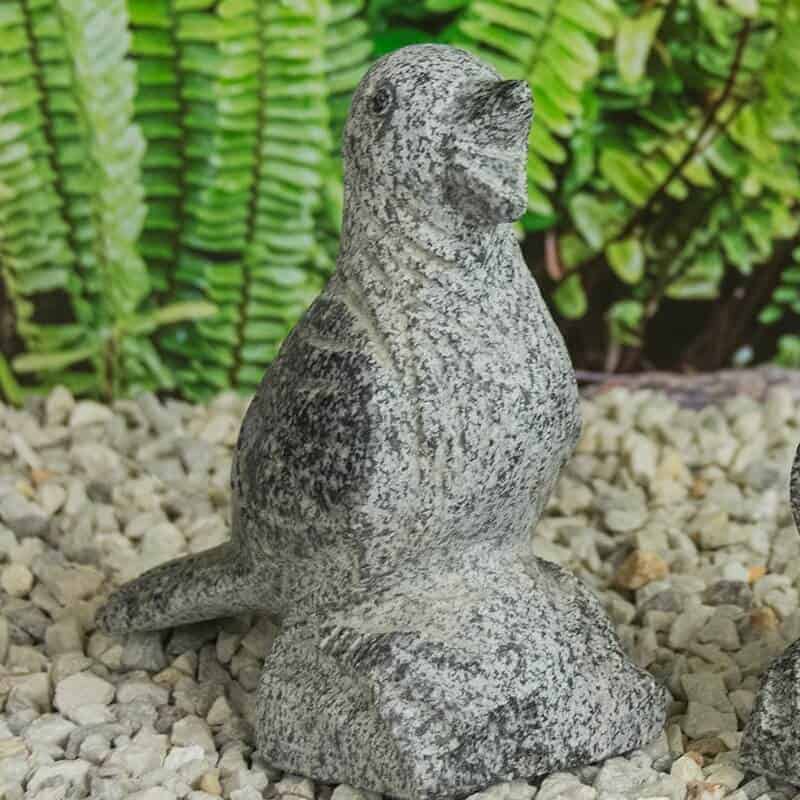 Bird on brick Grey - Large h. 19