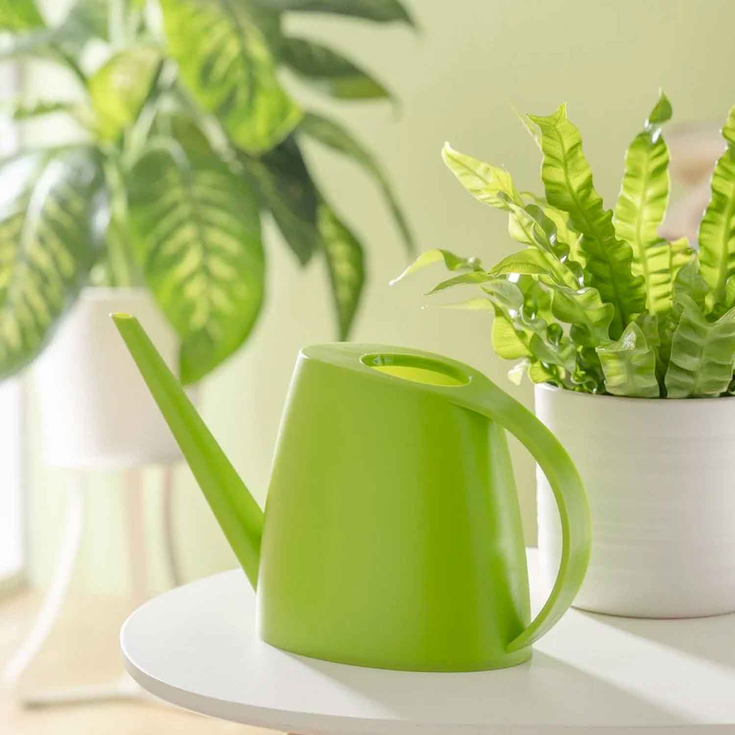 170/16 WATERING CAN LILLY MATT GREEN