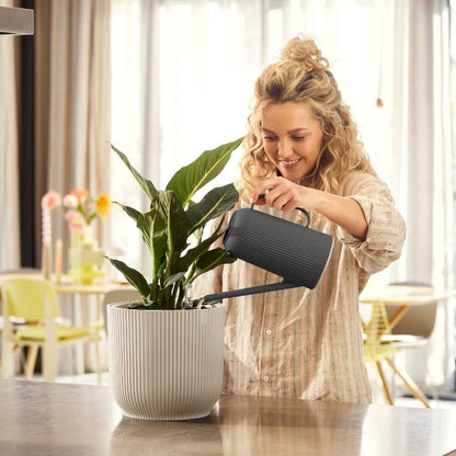 vibes fold watering can1.7 anthracite